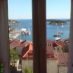 Appartement Orange studio Eni Hvar Town